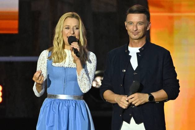 20.06.2026 - Bad Kleinkirchheim - St. Oswald am Hoferriegel in Österreich (AUT) - Wenn die Musi spielt Sommer Open Air 2026- im Bild: Stefanie Hertel und Marco Ventre, *** June 20, 2026, Bad Kleinkirchheim, St. Oswald am Hoferriegel, Austria, AUT