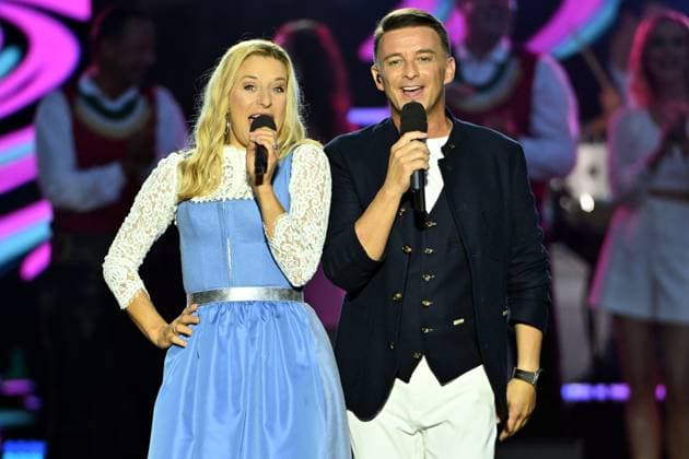 20.06.2026 - Bad Kleinkirchheim - St. Oswald am Hoferriegel in Österreich (AUT) - Wenn die Musi spielt Sommer Open Air 2026- im Bild: Stefanie Hertel und Marco Ventre, *** June 20, 2026, Bad Kleinkirchheim, St. Oswald am Hoferriegel, Austria, AUT