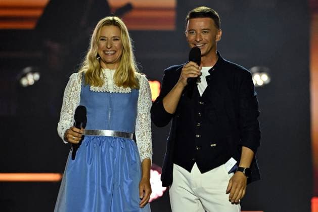 20.06.2026 - Bad Kleinkirchheim - St. Oswald am Hoferriegel in Österreich (AUT) - Wenn die Musi spielt Sommer Open Air 2026- im Bild: Stefanie Hertel und Marco Ventre, *** June 20, 2026, Bad Kleinkirchheim, St. Oswald am Hoferriegel, Austria, AUT