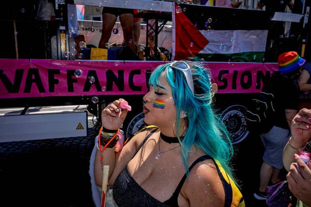 Rome Pride Parade 2026 ROME, ITALY - JUNE 20: People take part the 32st edition of the Pride Parade in support of LGBTQ rights on June 20 2026 in Rome, Italy. Rome Italy Copyright: xStefanoxMontesix