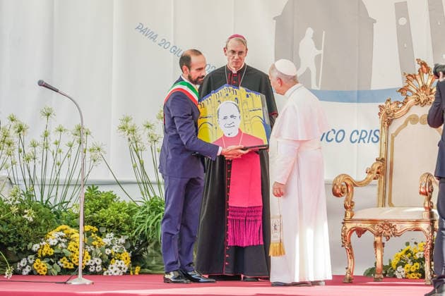 IPA85888766 - PAVIA, June 20, 2026 - The Holy Father, Pope Leo XIV, in Piazza della Vittoria during his visit to Pavia.  Copyright: xEmanuelexRobertoxDexCarlix xx 85888766