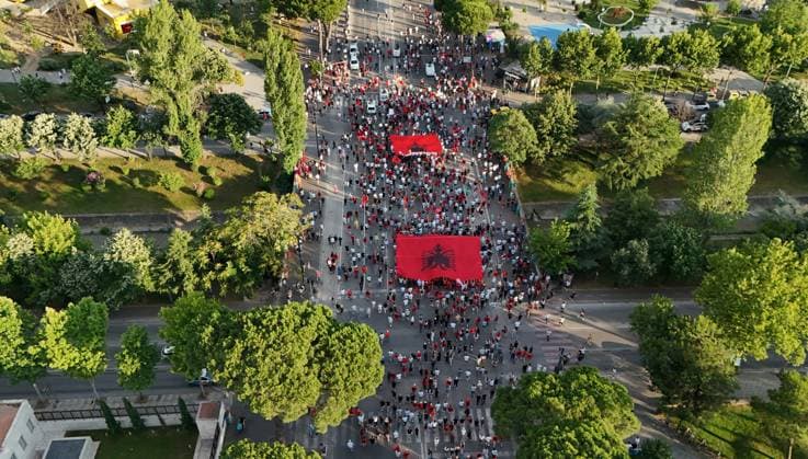 Protests in Albania against Zvernec tourism project enter 21st day TIRANA, ALBANIA - JUNE 20: An aerial view shows protests continuing for the 21st consecutive day in the Albanian capital, Tirana, against a planned tourism project in the Zvernec region of Vlora, on June 20, 2026. A large crowd gathered for today s demonstration under the slogan Albania is not for sale, which also saw a heavy turnout from the Albanian diaspora arriving from various countries. Olsi Shehu Anadolu Tirana Albania. Editorial use only. Please get in touch for any other usage.  Copyright: x2026xAnadoluxOlsixShehux