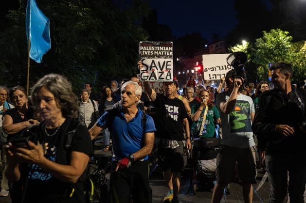 Protest held in Jerusalem against the Israeli government JERUSALEM - JUNE 20: Demonstrators march and chant slogans during a protest against the Israeli government led by Prime Minister Benjamin Netanyahu in Jerusalem, on June 20, 2026. Protesters condemned Israel’s military attacks on Lebanon and the Gaza Strip and called for an end to the ongoing operations. Mostafa Alkharouf Anadolu Jerusalem Israel. Editorial use only. Please get in touch for any other usage.  Copyright: x2026xAnadoluxMostafaxAlkharoufx