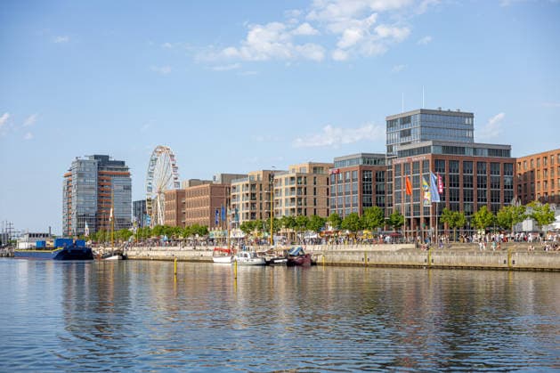20.06.2026 Kieler Woche 2026 Eindrücke und Szenen vom Eröffnungstag Jahrmarkt an der Hörn Kiel Innenstadt Schleswig Holstein Deutschland *** June 20, 2026 Kiel Week 2026