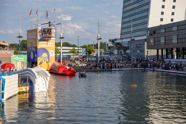20.06.2026 Kieler Woche 2026 Eindrücke und Szenen vom Eröffnungstag Bootshafen Ocean Funpark Kiel Innenstadt Schleswig Holstein Deutschland *** June 20, 2026 Kiel Week 2026