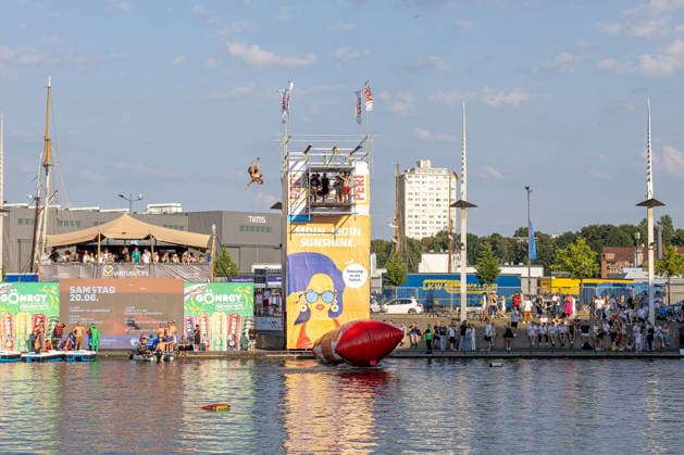20.06.2026 Kieler Woche 2026 Eindrücke und Szenen vom Eröffnungstag Bootshafen Ocean Funpark - Jump & Fly Kiel Innenstadt Schleswig Holstein Deutschland *** June 20, 2026 Kiel Week 2026