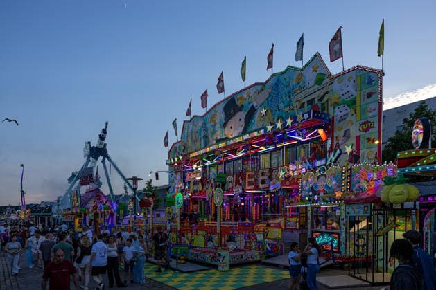 20.06.2026 Kieler Woche 2026 Eindrücke und Szenen vom Eröffnungstag Jahrmarkt an der Hörn, Attraktion Spaßallee Kiel Innenstadt Schleswig Holstein Deutschland *** June 20, 2026 Kiel Week 2026