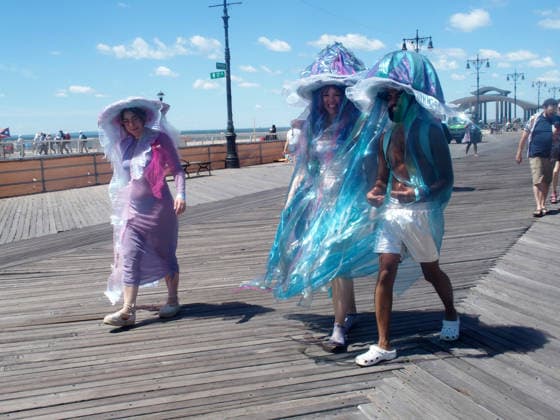 June 20, 2026, Brooklyn, New York, United States: Brooklyn, New York June 20,.2026..The Mermaid Parade is the nation s largest art parade, and one of New York City s greatest summer events. Brooklyn United States - ZUMAc308 20260620_znp_c308_009 Copyright: xSamanthaxCotlerx