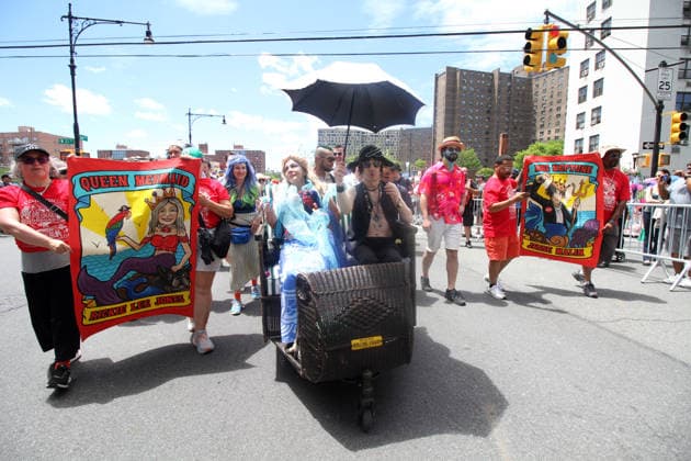 June 20, 2026, Brooklyn, New York, USA: Brooklyn, New York June 20,.2026..The Mermaid Parade is the nation s largest art parade, and one of New York City s greatest summer events. . Queen Mermaid Ricki Lee Jones , King Neptune Jesse Malin Brooklyn USA - ZUMAct2_ 20260620_faf_ct2_029 Copyright: xBrucexCotlerx