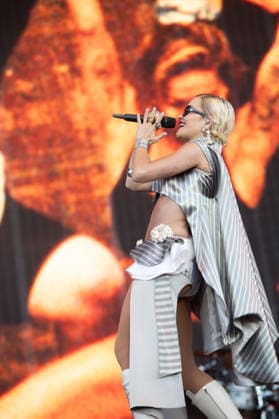 IPA85897524 - England, Isle of Wight Festival - Saturday - Rita Ora  Copyright: xCRISTINAxMASSEIx xx 85897524