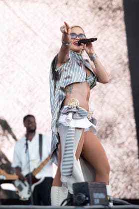 IPA85897603 - England, Isle of Wight Festival - Saturday - Rita Ora  Copyright: xCRISTINAxMASSEIx xx 85897603