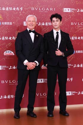SHANGHAI, CHINA - JUNE 20: Actor Leo Wu Lei (R) arrives at the red carpet of the closing ceremony for the 28th Shanghai International Film Festival on June 20, 2026 in Shanghai, China.  Copyright: xVCGx 111649393071