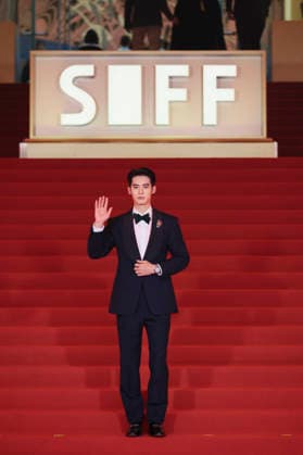 SHANGHAI, CHINA - JUNE 20: Actor Yosh Yu Shi arrives at the red carpet of the closing ceremony for the 28th Shanghai International Film Festival on June 20, 2026 in Shanghai, China.  Copyright: xVCGx 111649394315