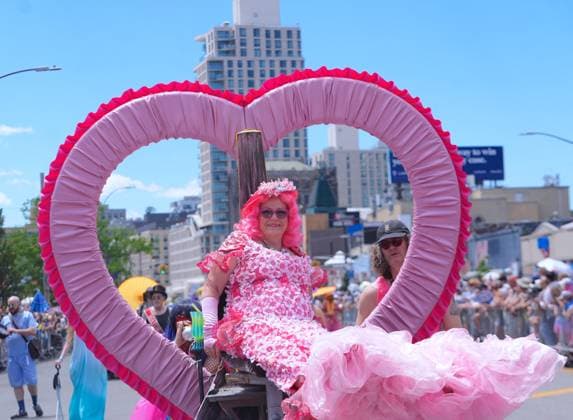 Mermaid Parade returns to Coney Island, drawing large crowds NEW YORK, UNITED STATES - JUNE 20: The annual Mermaid Parade returns to Surf Avenue in Coney Island, Brooklyn, bringing large crowds to the neighborhood in New York City, United States, on June 20, 2026. Selcuk Acar Anadolu New York United States. Editorial use only. Please get in touch for any other usage.  Copyright: x2026xAnadoluxSelcukxAcarx