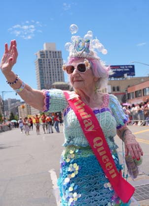Mermaid Parade returns to Coney Island, drawing large crowds NEW YORK, UNITED STATES - JUNE 20: The annual Mermaid Parade returns to Surf Avenue in Coney Island, Brooklyn, bringing large crowds to the neighborhood in New York City, United States, on June 20, 2026. Selcuk Acar Anadolu New York United States. Editorial use only. Please get in touch for any other usage.  Copyright: x2026xAnadoluxSelcukxAcarx