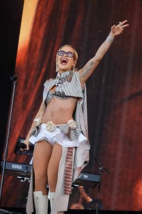 Rita Ora performs at the Isle of Wight festival in Newport, UK - 20 Jun 2026 Yugoslavian born singer songwriter and actor Rita Sahatçiu Ora, known professionally as Rita Ora, performing live on stage at the isle of Wight festival. Newport United Kingdom Copyright: xDawnxFletcher-Parkx xSOPAxImagesx DSCF5351