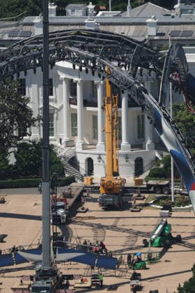 WASHINGTON, D.C. - JUNE 20: Workers remove lighting and stage after the UFC Freedom 250 event on June 20, 2026 in Washington D.C. Copyright: xmpi34x