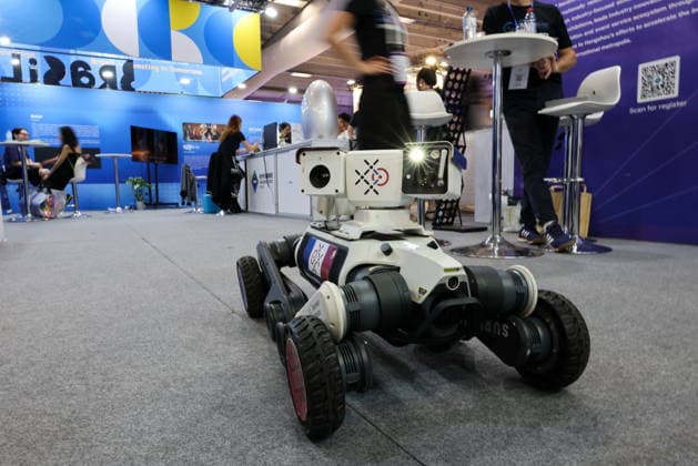 (260621) -- PARIS, June 21, 2026 -- An exhibit is displayed at the VivaTech technology startups and innovation fair in Paris, France, June 20, 2026. The fair concluded in Paris on Saturday. ) FRANCE-PARIS-VIVATECH-FAIR WuxHuiwo 