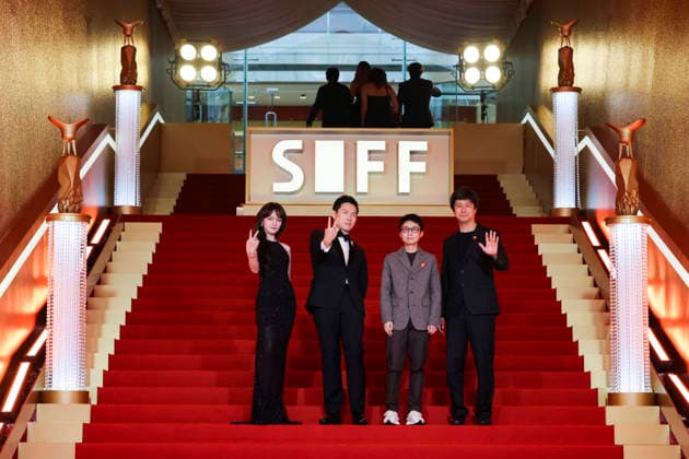 SHANGHAI, CHINA - JUNE 20: Actress Vicky Chen (aka Wen Qi) (L1) and film director Anthony Chen (L2) arrive at the red carpet of the closing ceremony for the 28th Shanghai International Film Festival on June 20, 2026 in Shanghai, China.  Copyright: xVCGx 111649391173