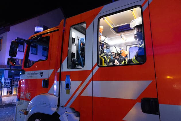 Blaulicht: Dachstuhlbrand in der Kanzleistrasse Reutlingen am 21.06.2026, Blaulicht: Dachstuhlbrand in der Kanzleistrasse Reutlingen am 21.06.2026, *** Emergency Copyright: xEibner-Pressefoto DimitrixDrofitx EP_ddh