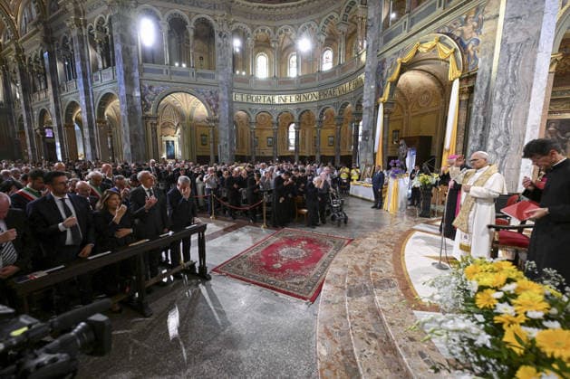 Pope Leo XIV Visits Cathedral In Pavia - Italy Pope Leo XIV presides over a celebration at the parish of Santi Antonio Abate e Francesca Cabrini on June 20, 2026 in Sant Angelo Lodigiano, Italy. The Pope s visit to Sant Angelo Lodigiano, a small Lombard town south of Milan, formed part of his pastoral journey to nearby Pavia. It was here, in 1850, that Francesca Cabrini was born before embarking on a life of mission that would take her across the Atlantic and eventually to Chicago, where she died in 1917. Canonised in 1946, she became the first saint of the United States and was later named Patroness of Migrants. Photo by (EV) Mario Tomassetti Vatican Media ABACAPRESS.COM Pavia Italy  Copyright: xABACAx