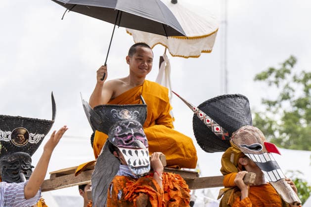 Phi Ta Khon Ghost Festival in Thailand DAN SAI, THAILAND - JUNE 21: A Buddhist monk is carried on a platform by festival participants wearing traditional masks during the annual Phi Ta Khon (Ghost Festival) in Dan Sai, Thailand, on June 21, 2026. The festival is based on a Buddhist tale about one of the Buddha s previous lives, in which he was presumed dead during a journey. His eventual return sparked celebrations so exuberant that they were said to awaken the dead. Adryel Talamantes Anadolu Dan Sai Thailand. Editorial use only. Please get in touch for any other usage.  Copyright: x2026xAnadoluxAdryelxTalamantesx