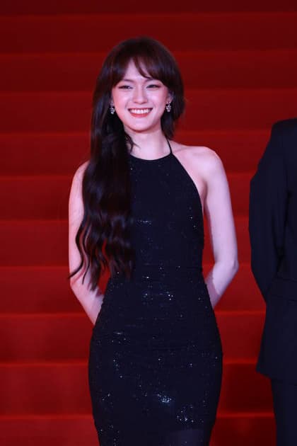SHANGHAI, CHINA - JUNE 20: Actress Vicky Chen (aka Wen Qi) arrives at the red carpet of the closing ceremony for the 28th Shanghai International Film Festival on June 20, 2026 in Shanghai, China.  Copyright: xVCGx 111649518229