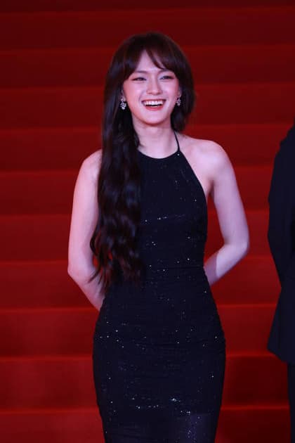 SHANGHAI, CHINA - JUNE 20: Actress Vicky Chen (aka Wen Qi) arrives at the red carpet of the closing ceremony for the 28th Shanghai International Film Festival on June 20, 2026 in Shanghai, China.  Copyright: xVCGx 111649518227