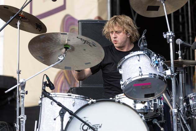 Bar Italia perform at Halifax Piece Hall Drummer Liam Toon of Bar Italia performs at Piece Hall, Halifax, England, 20th June 2026, Credit:Mike Gray MIKE GRAY - B4227 Avalon  Copyright: xMikexGrayx xMIKExGRAYx-xB4227x xAvalonx 1111529130
