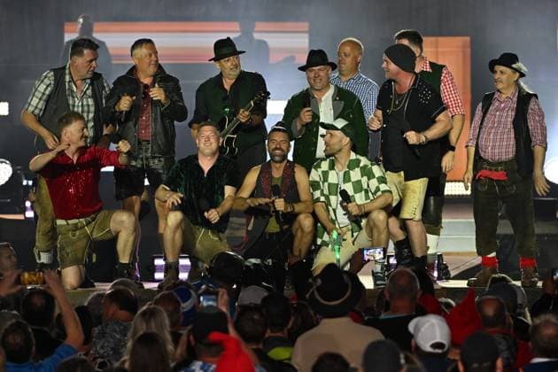 20.06.2026 - Bad Kleinkirchheim - St. Oswald am Hoferriegel in Österreich (AUT) - Wenn die Musi spielt Sommer Open Air 2026- im Bild: AlpenRebellen (Alpen Rebellen) und voXXclub, *** June 20, 2026, Bad Kleinkirchheim, St. Oswald am Hoferriegel, Austria, AUT