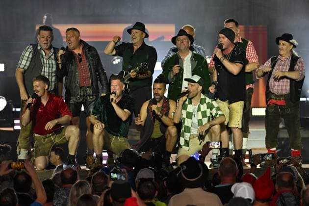 20.06.2026 - Bad Kleinkirchheim - St. Oswald am Hoferriegel in Österreich (AUT) - Wenn die Musi spielt Sommer Open Air 2026- im Bild: AlpenRebellen (Alpen Rebellen) und voXXclub, *** June 20, 2026, Bad Kleinkirchheim, St. Oswald am Hoferriegel, Austria, AUT