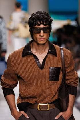 News - Dolce&Gabbana - Runway - Milan Fashion Week - Menswear Spring Summer 2027 MILAN, ITALY - JUNE 20, 2026: A model walks the runway during the Dolce&amp;Gabbana Men s Spring Summer 2027 collection fashion show as part of Milan Fashion Week Menswear in Milan, Italy. Photo: Cinzia Camela. Milan Metropol Italy Copyright: xCinziaxCamelax xLiveMediax LPN_2529319