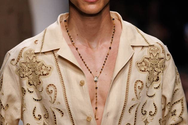 News - Dolce&Gabbana - Runway - Milan Fashion Week - Menswear Spring Summer 2027 MILAN, ITALY - JUNE 20, 2026: A model walks the runway during the Dolce&amp;Gabbana Men s Spring Summer 2027 collection fashion show as part of Milan Fashion Week Menswear in Milan, Italy. Photo: Cinzia Camela. Milan Metropol Italy Copyright: xCinziaxCamelax xLiveMediax LPN_2529361