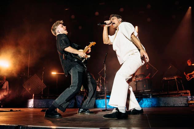 Kamrad live beim 49. Krämerbrückenfest auf dem Domplatz. Erfurt, 19.06.2026 *** Kamrad live at the 49th Krämerbrückenfest on Domplatz in Erfurt, June 19, 2026,detected_source_language Foto:xM.xKremerx xFuturexImagex kraemerbrueckenfest_6609