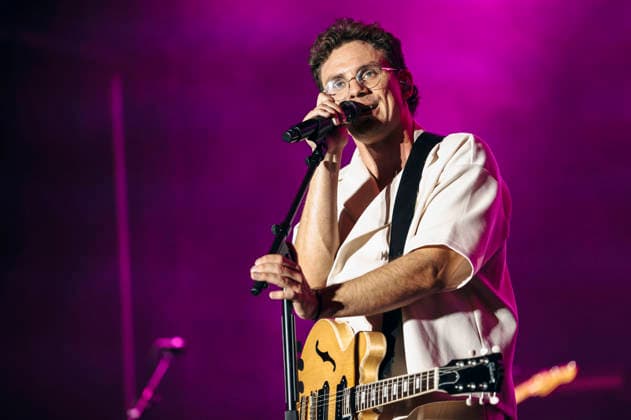 Kamrad live beim 49. Krämerbrückenfest auf dem Domplatz. Erfurt, 19.06.2026 *** Kamrad live at the 49th Krämerbrückenfest on Domplatz in Erfurt, June 19, 2026,detected_source_language Foto:xM.xKremerx xFuturexImagex kraemerbrueckenfest_6618