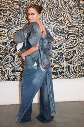 IPA85907579 - Milan, Milan Men™s Fashion Week Spring Summer 2027 - Men™s Fashion, Spring Summer 2027 - Simon Cracker fashion show - Arrivals - pictured: guest  Copyright: xSimonaxChiocciax xSimonaxChiocciax 85907579