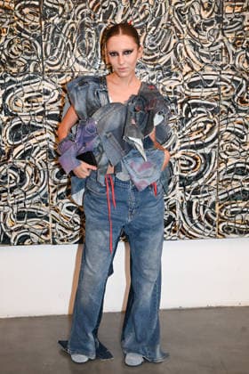 IPA85907569 - Milan, Milan Men™s Fashion Week Spring Summer 2027 - Men™s Fashion, Spring Summer 2027 - Simon Cracker fashion show - Arrivals - pictured: guest  Copyright: xSimonaxChiocciax xSimonaxChiocciax 85907569