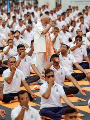 Prime Minister Narendra Modi takes part in 12th International Day of Yoga celebrations Kolkata, Jun 21 (ANI): Prime Minister Narendra Modi takes part in 12th International Day of Yoga celebrations, in Kolkata on Sunday. (DPR PMO ANI Photo) Kolkata West Bengal India Copyright: xANIx ANI_20260621002