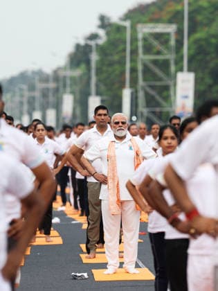 PM Modi takes part in 12th International Day of Yoga celebrations Kolkata, Jun 21 (ANI): Prime Minister Narendra Modi takes part in 12th International Day of Yoga celebrations, in Kolkata on Sunday. (DPR PMO ANI Photo) Kolkata West Bengal India Copyright: xANIx ANI_20260621023