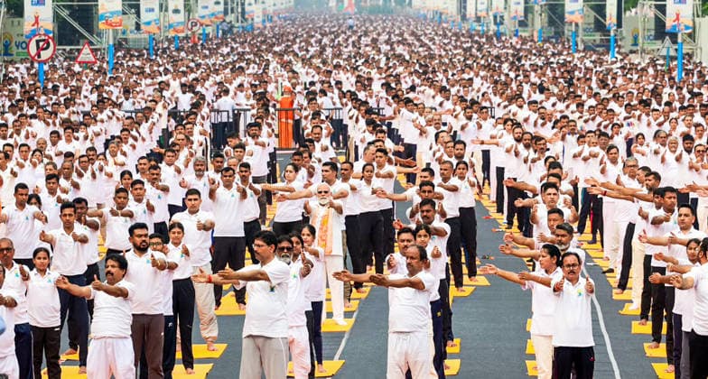 RECORD DATE NOT STATED PM Modi takes part in 12th International Day of Yoga celebrations Kolkata, Jun 21 (ANI): Prime Minister Narendra Modi takes part in 12th International Day of Yoga celebrations, in Kolkata on Sunday. (DPR PMO ANI Photo) Kolkata West Bengal India Copyright: xANIx ANI_20260621030