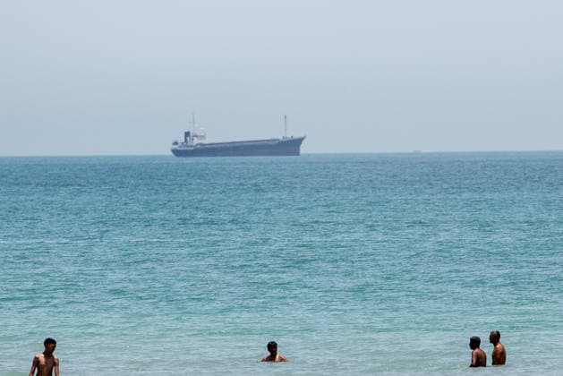 Vessel activity in the Strait of Hormuz KONG, IRAN - JUNE 21: (RESTRICTIONS: No Access Israel Media Persian Language TV Stations Outside Iran Strictly No Access BBC Persian VOA Persian Manoto TV Iran International TV) Iranian commercial ships are seen off the coast of Kong city in southern Iran on June 21, 2026, after the United States eased its blockade in the Strait of Hormuz. Hassan Ghaedi Anadolu Kong Iran. Editorial use only. Please get in touch for any other usage.  Copyright: x2026xAnadoluxHassanxGhaedix