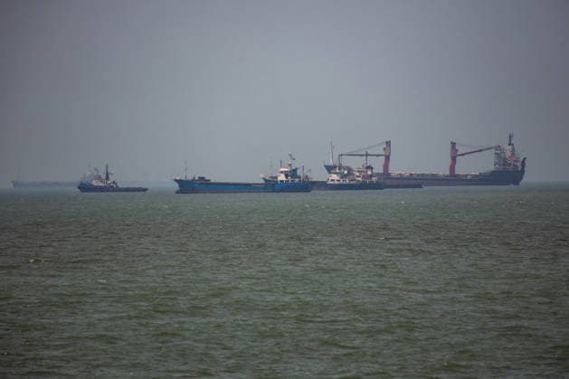 Vessel activity in the Strait of Hormuz BANDAR ABBAS, IRAN - JUNE 21: (RESTRICTIONS: No Access Israel Media Persian Language TV Stations Outside Iran Strictly No Access BBC Persian VOA Persian Manoto TV Iran International TV) Large commercial vessels and a small boat navigate the waters off the southern port city of Bandar Abbas, Iran on June 21, 2026. Following the United States decision to ease its blockade in the Strait of Hormuz, Iranian merchant ships have begun operating and displaying increased activity in the region s crucial maritime trade routes. Hassan Ghaedi Anadolu Bandar Abbas Iran. Editorial use only. Please get in touch for any other usage.  Copyright: x2026xAnadoluxHassanxGhaedix