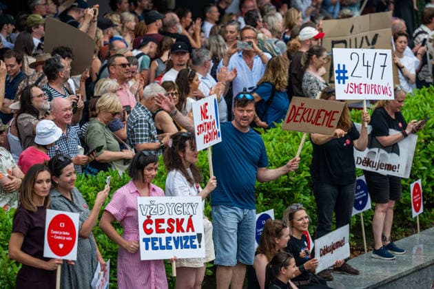 March and demonstration staged by group Million Moments for Democracy in front of the Czech Television in Prague, calling for dismissal of Culture Minister Oto Klempir (Motorists) and in support of public media, on June 21, 2026, Prague, Czech Republic. (CTKxPhoto OndrejxDeml) CTKPhotoP2026062104557  CTKPhotoP2026062104557