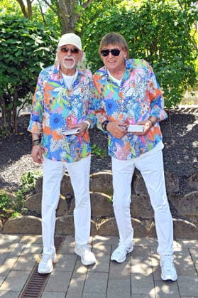 ZDF - Fernsehgarten. Sänger Karl-Heinz und Bernd Ulrich ( Amigos ) während der ZDF - Unterhaltungsshow Fernsehgarten am 21.06.2026 in Mainz. 20260621MWI129570 *** ZDF Fernsehgarten singers Karl Heinz and Bernd Ulrich of the Amigos during the ZDF entertainment show Fernsehgarten on June 21, 2026, in Mainz 20260621MWI129570,detected_source_language