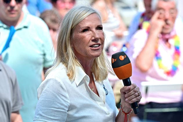 ZDF - Fernsehgarten. Fernsehmoderatorin Andrea Kiwi Kiewel während der ZDF - Unterhaltungsshow Fernsehgarten am 21.06.2026 in Mainz. 20260621MWI128988 *** ZDF Fernsehgarten