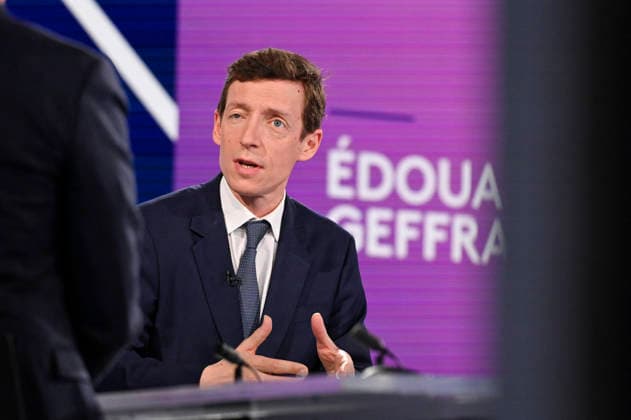 Edouard Geffray On Dimanche En Politique - Paris French Minister of Education Edouard Geffray poses for pictures ahead of an interview for Dimanche En Politique on France 3 channel in Paris, France on June 21, 2026. Photo by Stephane Le Tellec ABACAPRESS.COM Paris Ile-de-France France  Copyright: xLexTellecxStephane ABACAx