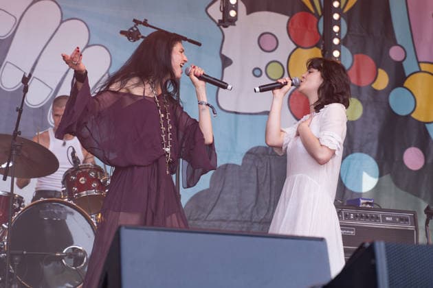 IPA85913970 - England, Isle of Wight Festival - Sunday - Abigail Morris on stage with Lucia and the Best Boys  Copyright: xcristinaxmasseix xx 85913970