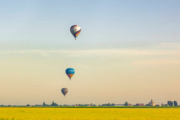 Meeting of pilots and owners of hot air balloons, on June 21, 2026, in Katusice, near Bela pod Bezdezem, Czech Republic. (CTKxPhoto RadekxPetrasek) CTKPhotoP2026062102322  CTKPhotoP2026062102322