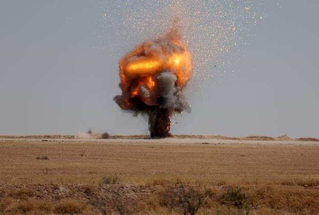 Syrian bomb disposal teams detonate YPG landmines near Ayn Issa RAQQA, SYRIA - JUNE 21: Smoke and flames rise from the area of the controlled explosion operated by bomb disposal teams affiliated with the Syrian Ministry of Defense, detonating landmines left behind by the YPG around the Ayn Issa district north of Raqqa, Syria on June 21, 2026. Abdulrhman El Ali Anadolu Raqqa Syria. Editorial use only. Please get in touch for any other usage.  Copyright: x2026xAnadoluxAbdulrhmanxElxAlix