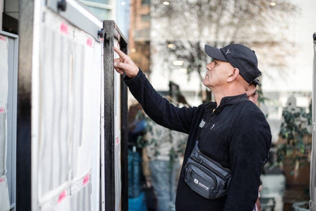 Santiago, June 21, 2026 Colombian citizens living in Chile arrive at the Regal Pacific Hotel in Las Condes to vote in the second round of Colombia’s presidential election. Diego Martin Aton, Chile, Aton 1166829 jpeg,detected_source_language  Copyright: DiegoxMartin